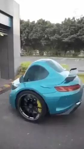 2-Wheeled Car Amogus Stunt