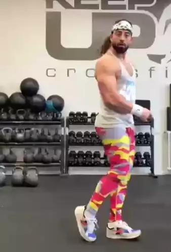 Samymulay's Funny Salsa Dance in Gym