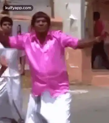 Vadivelu's Funny Kuthu Dance