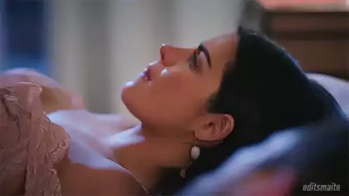 Maite Perroni: El Juego De Las Llaves Scene