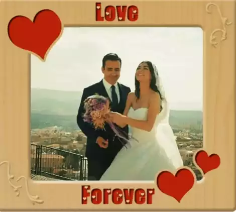 Emrah and Burcu Kıratlı in Aşk Ve Mavi Wedding Scene
