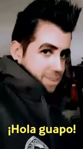 Hola Guapo Auron