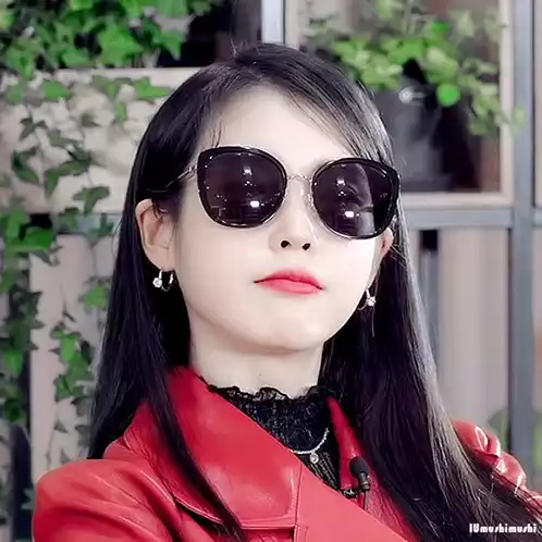 IU's Funny Interview Moment