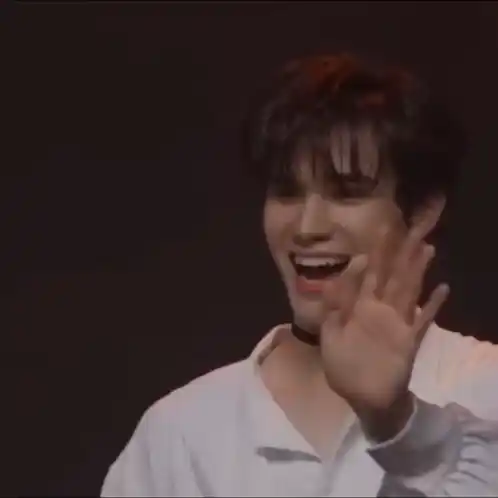 Jay 제이 Waves Hello