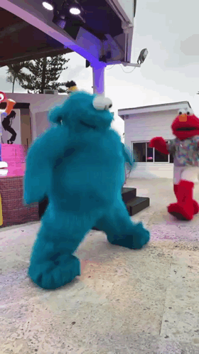 Cookie Monster's Lively Dance Performance